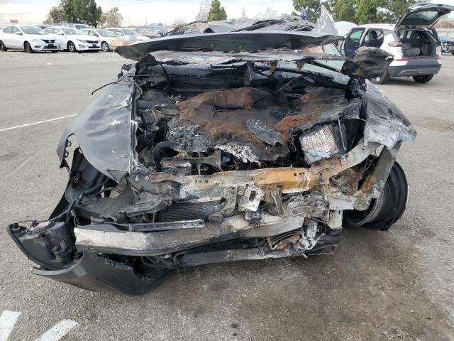 Foto 5 de la subasta – 2005 ACURA RL con VIN JH4KB16575C014686