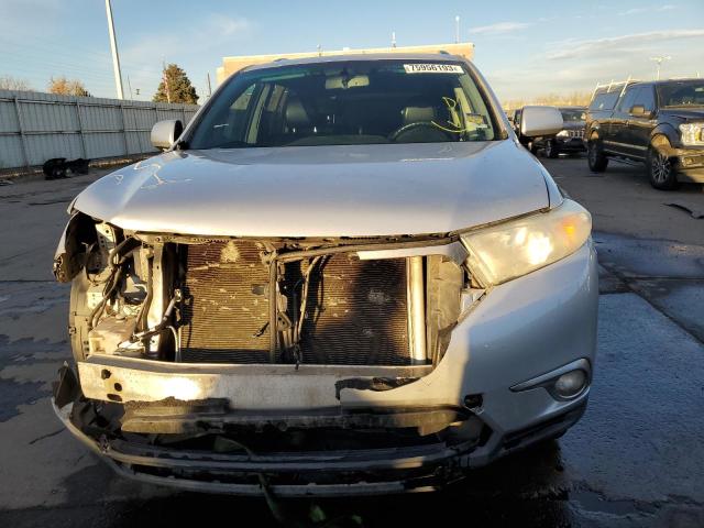 Photo 5 from auction – 2011 TOYOTA HIGHLANDER with VIN 5TDDK3EH9BS073220
