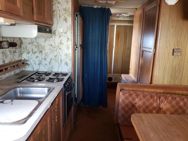 Photo 6 from auction – 1984 WINNEBAGO CHIEFTAN with VIN 1GBJP37W1E3307778