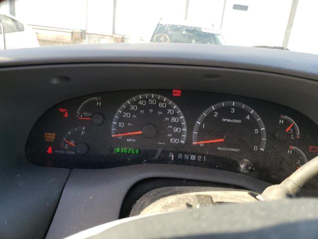 Photo 9 from auction – 2000 FORD F150 with VIN 1FTRX17W0YNC10437