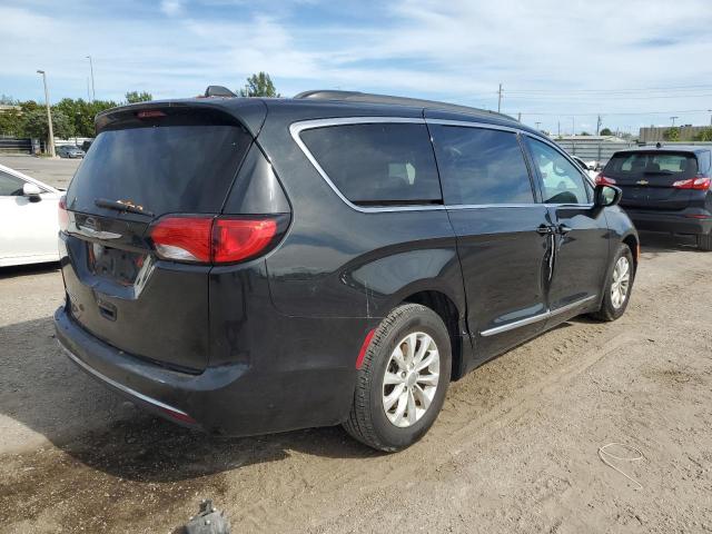 Photo 3 from auction – 2017 CHRYSLER PACIFICA T with VIN 2C4RC1BGXHR832140