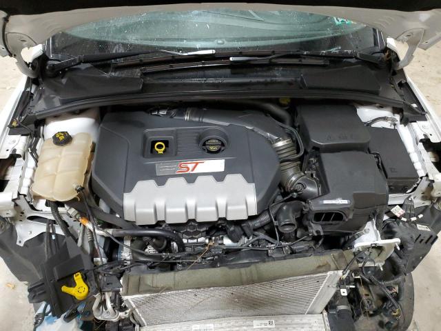 Photo 11 from auction – 2017 FORD FOCUS ST with VIN 1FADP3L90HL289714