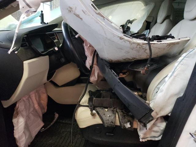 Photo 7 from auction – 2017 TESLA MODEL X with VIN 5YJXCDE23HF070239