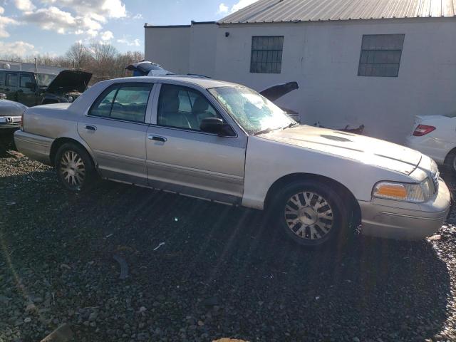 Photo 4 from auction – 2004 FORD CROWN VICT with VIN 2FAFP74W54X182174