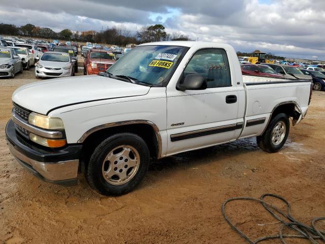 CHEVROLET SILVERADO 2000 with VIN 1GCEC14W6YZ142944 - Photo from auction
