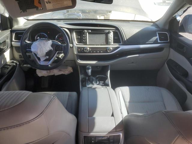 Photo 8 from auction – 2016 TOYOTA HIGHLANDER with VIN 5TDZKRFH5GS170655