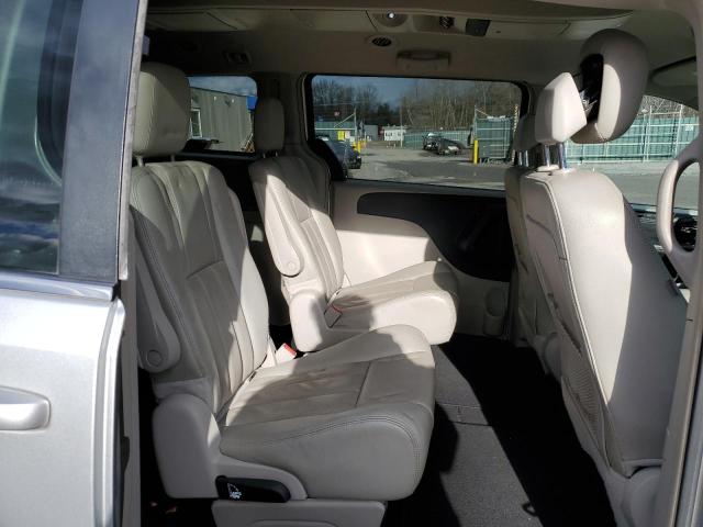 Photo 11 from auction – 2012 CHRYSLER TOWN & COU with VIN 2C4RC1BG2CR250185