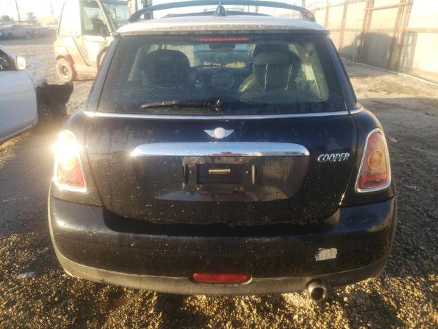 Photo 6 from auction – 2007 MINI COOPER with VIN WMWMF33567TL78404