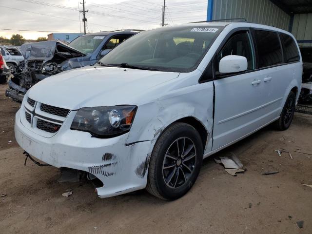 DODGE GRAND CARA 2017 مع رقم تعريف المركبة 2C4RDGEG5HR814818 - صورة من المزاد