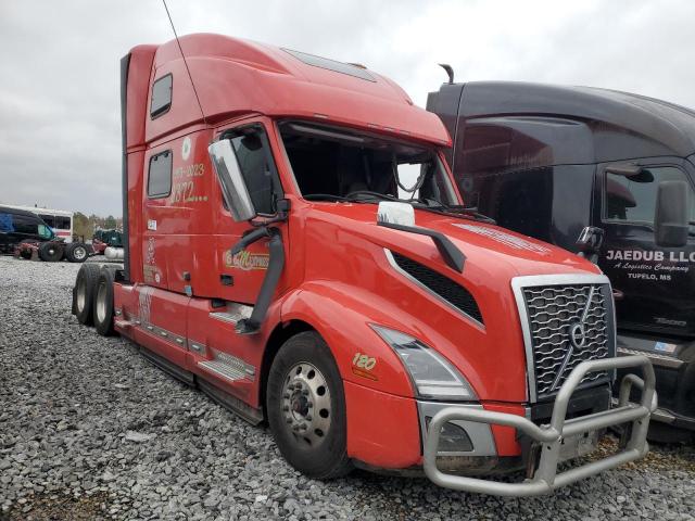 VOLVO VN VNL 2023 with VIN 4V4NC9EH0PN606951 - Photo from auction