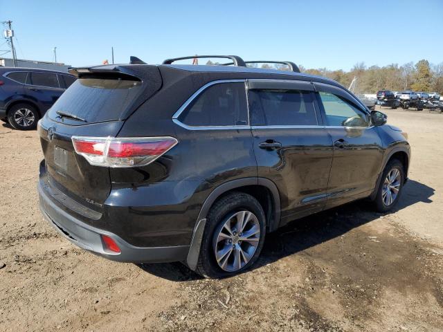 Photo 3 from auction – 2015 TOYOTA HIGHLANDER with VIN 5TDJKRFHXFS104954