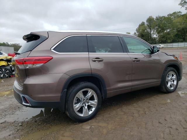 Photo 3 from auction – 2017 TOYOTA HIGHLANDER with VIN 5TDYZRFH9HS234768