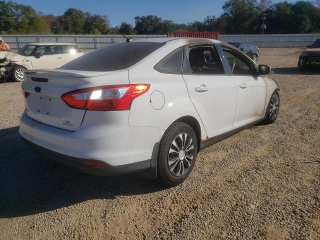 Photo 3 from auction – 2014 FORD FOCUS SE with VIN 1FADP3F28EL206900