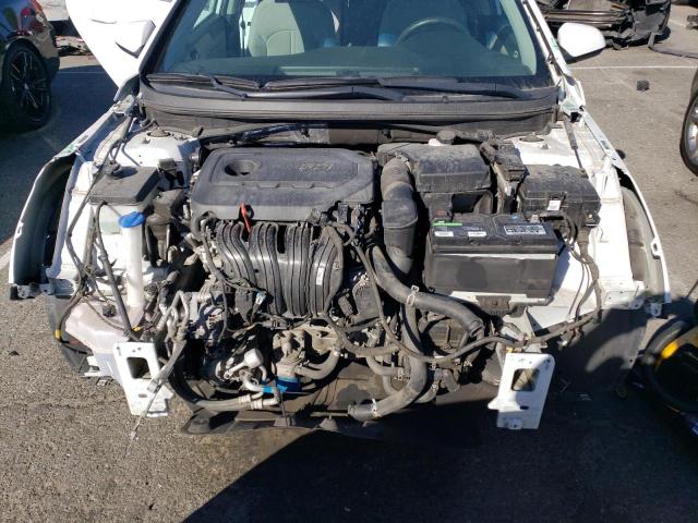 Photo 11 from auction – 2016 HYUNDAI SONATA SE with VIN 5NPE24AFXGH392976