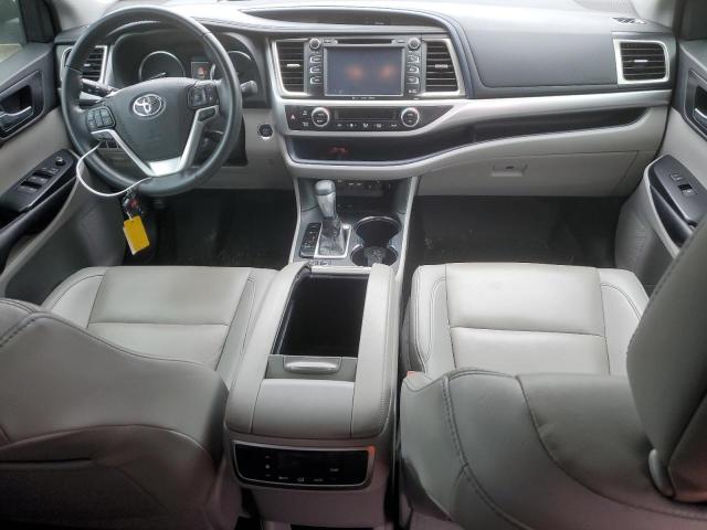 Photo 8 from auction – 2019 TOYOTA HIGHLANDER with VIN 5TDKZRFH6KS569953