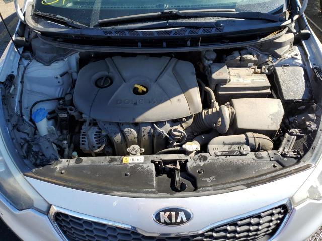 Photo 11 from auction – 2016 KIA FORTE LX with VIN KNAFX4A65G5519538