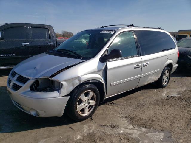 DODGE GRAND CARA 2005 with VIN 2D4GP44L85R346805 - Photo from auction