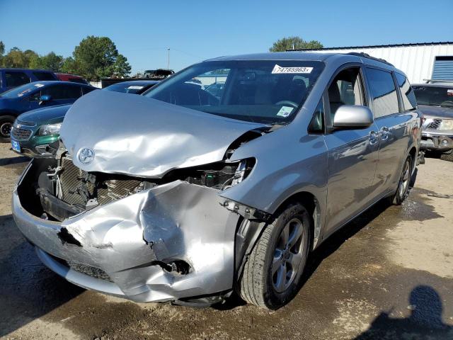 Photo 1 from auction – 2016 TOYOTA SIENNA LE with VIN 5TDKK3DC6GS750809