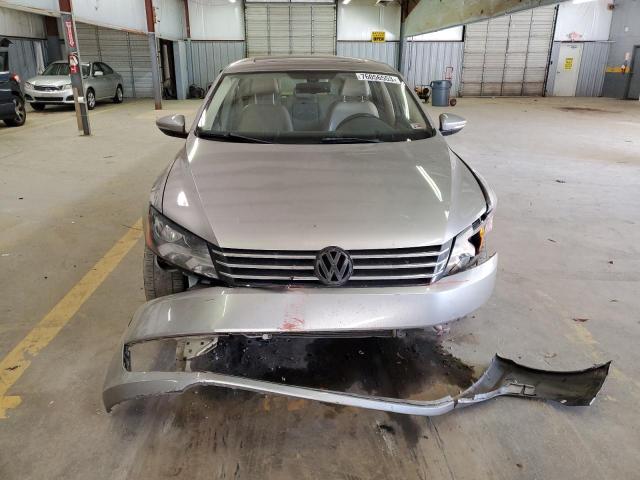 Photo 5 from auction – 2012 VOLKSWAGEN PASSAT SE with VIN 1VWBP7A3XCC030614