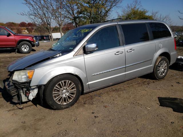 CHRYSLER TOWN & COU 2014 with VIN 2C4RC1CG4ER115923 - Photo from auction