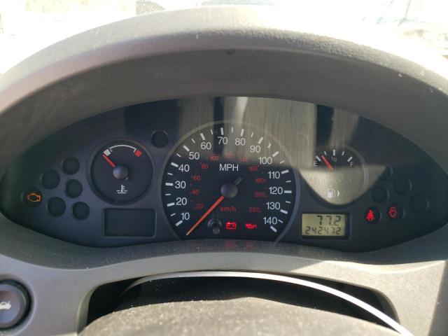 Photo 9 from auction – 2005 FORD FOCUS ZX4 with VIN 1FAFP34N45W257976