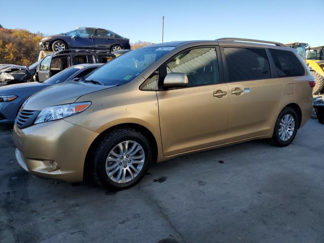 Photo 1 from auction – 2016 TOYOTA SIENNA LE with VIN 5TDKK3DC7GS745070
