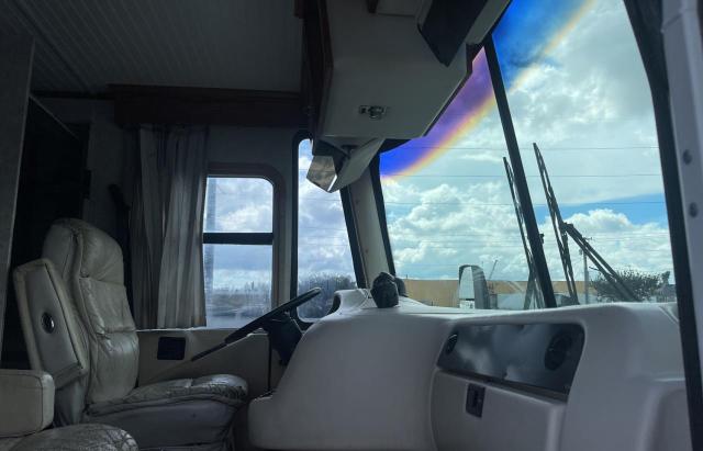 Photo 5 from auction – 1997 FREIGHTLINER CHASSIS V with VIN 4UZ6VLCA9VC792751