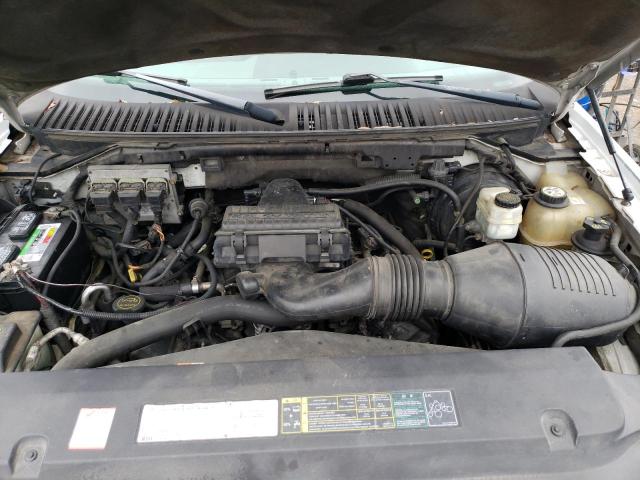 Photo 12 from auction – 2005 FORD EXPEDITION with VIN 1FMFU165X5LA78617