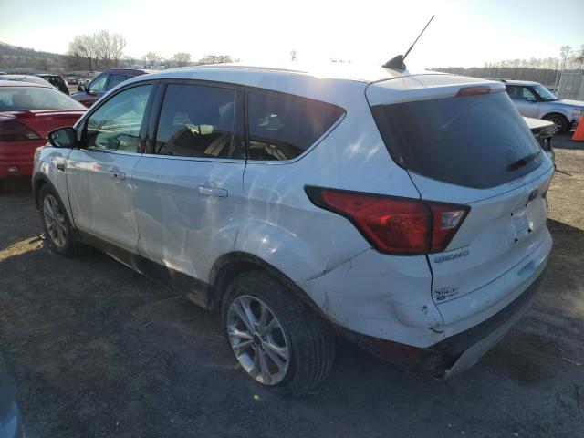 Photo 2 from auction – 2019 FORD ESCAPE SE with VIN 1FMCU9GD5KUB31351