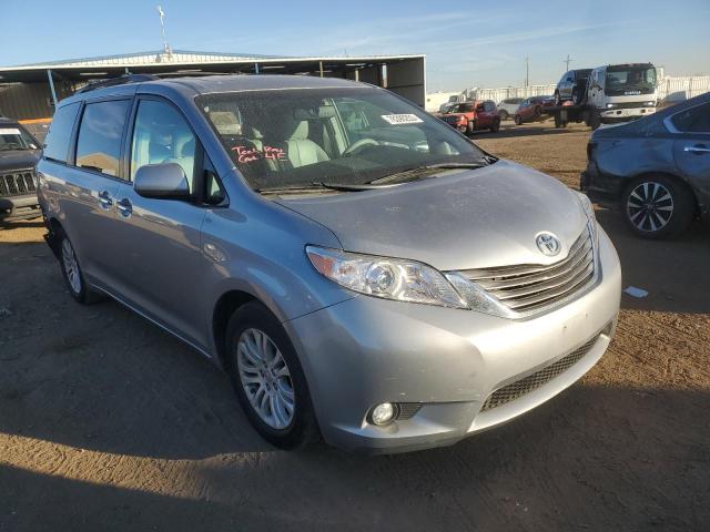 Photo 4 from auction – 2013 TOYOTA SIENNA XLE with VIN 5TDYK3DC5DS397646