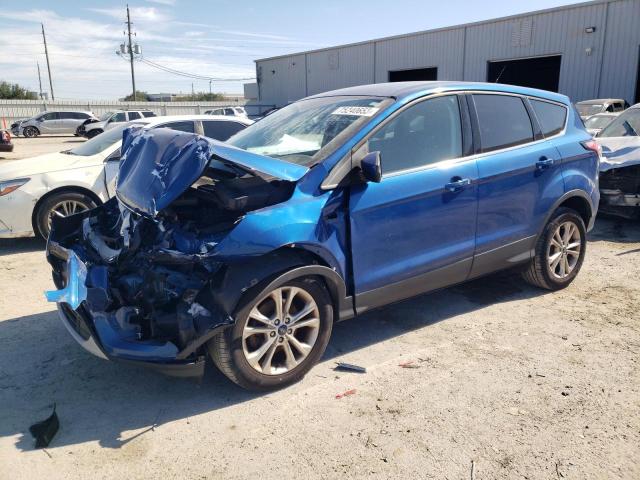 FORD ESCAPE SE 2017 with VIN 1FMCU0GD0HUD50304 - Photo from auction