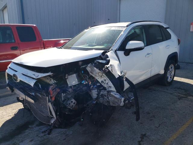 TOYOTA RAV4 XLE 2021 with VIN 2T3W1RFV8MC087762 - Photo from auction