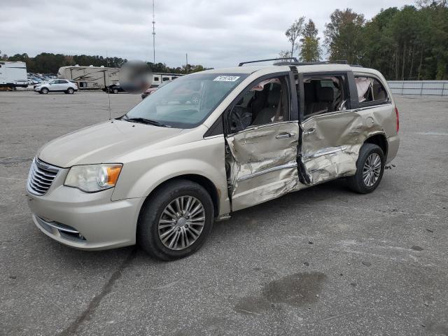 CHRYSLER TOWN & COU 2013 with VIN 2C4RC1CG9DR652110 - Photo from auction