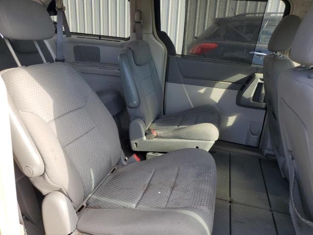 Photo 11 from auction – 2010 CHRYSLER TOWN & COU with VIN 2A4RR5D14AR137280