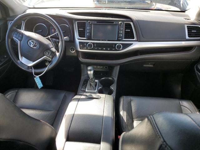 Photo 8 from auction – 2018 TOYOTA HIGHLANDER with VIN 5TDJZRFH8JS814956