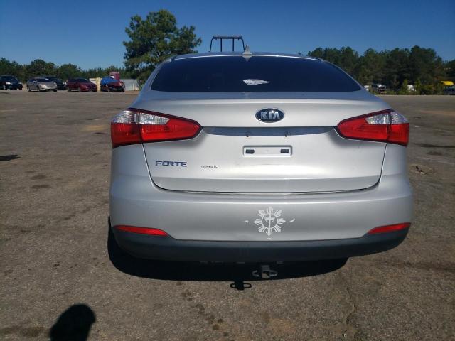 Photo 6 from auction – 2016 KIA FORTE LX with VIN KNAFK4A69G5439352