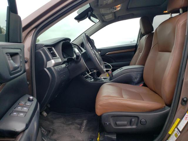 Photo 7 from auction – 2017 TOYOTA HIGHLANDER with VIN 5TDYZRFH9HS234768