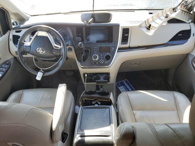 Photo 8 from auction – 2017 TOYOTA SIENNA XLE with VIN 5TDYZ3DC1HS776497