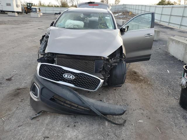 Photo 12 from auction – 2017 KIA SORENTO LX with VIN 5XYPGDA53HG235185