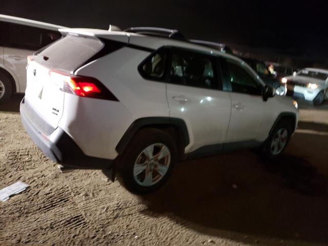 Photo 3 from auction – 2020 TOYOTA RAV4 XLE with VIN JTMP1RFV3LD059253