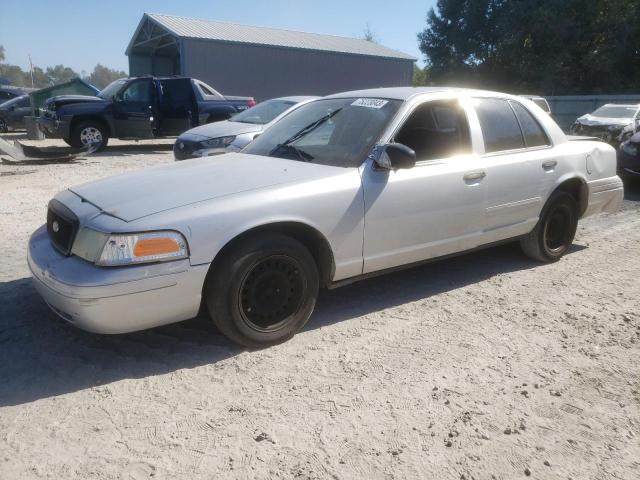 FORD CROWN VICT 2001 with VIN 2FAFP71W11X146742 - Photo from auction