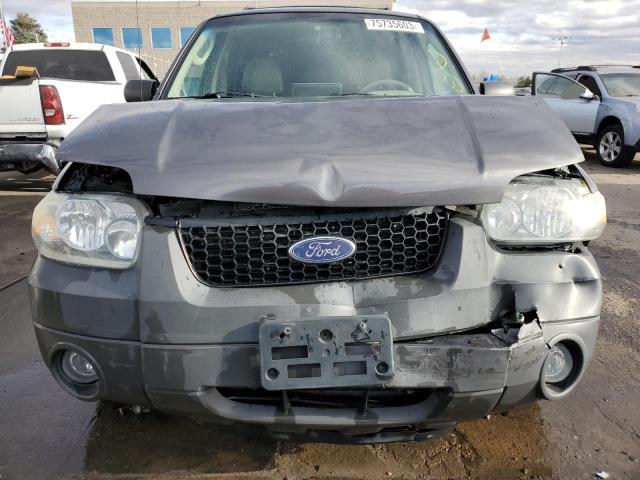 Photo 5 from auction – 2005 FORD ESCAPE XLT with VIN 1FMCU93185KD40871