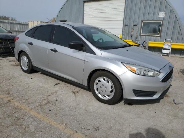 Photo 4 from auction – 2016 FORD FOCUS S with VIN 1FADP3E24GL328657