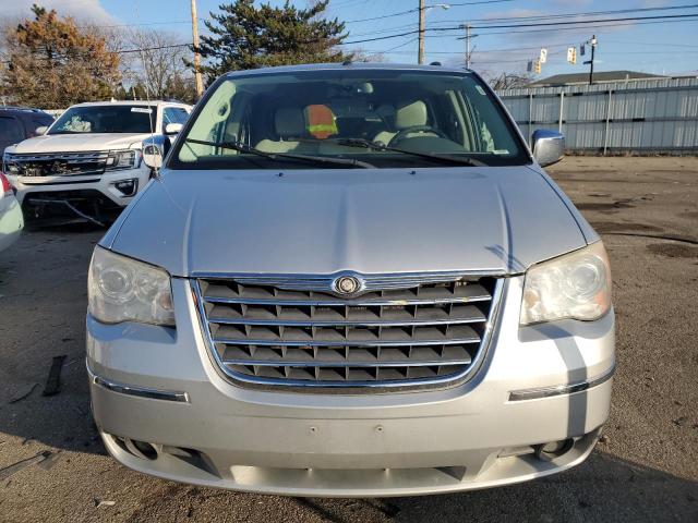 Photo 5 from auction – 2008 CHRYSLER TOWN & COU with VIN 2A8HR64X18R143343