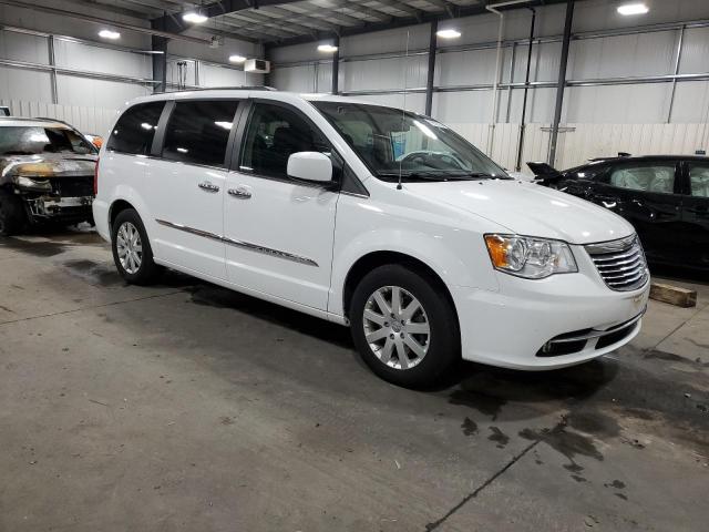 Photo 4 from auction – 2015 CHRYSLER TOWN & COU with VIN 2C4RC1BG3FR755124