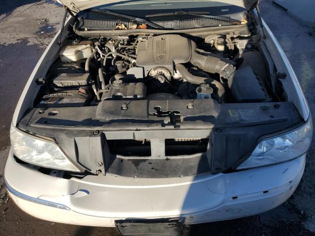 Photo 11 from auction – 2004 LINCOLN TOWN CAR E with VIN 1LNHM81W44Y674941