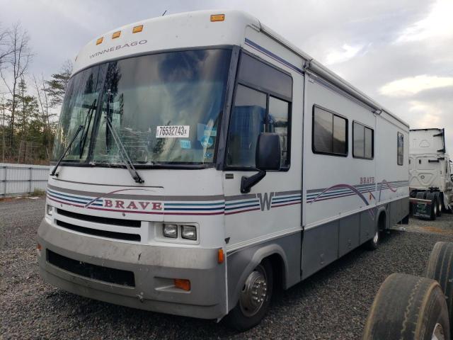 Photo 2 from auction – 2000 WORKHORSE CUSTOM CHASSIS MOTORHOME with VIN 5B4LP37J0Y3319892