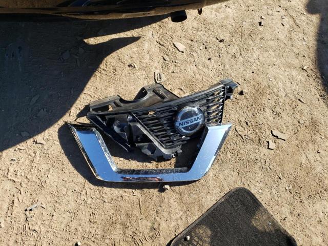 Photo 13 from auction – 2004 TOYOTA HIGHLANDER with VIN JTEGP21A440025921