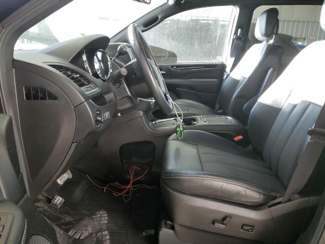 Photo 7 from auction – 2016 CHRYSLER TOWN & COU with VIN 2C4RC1HG0GR193823