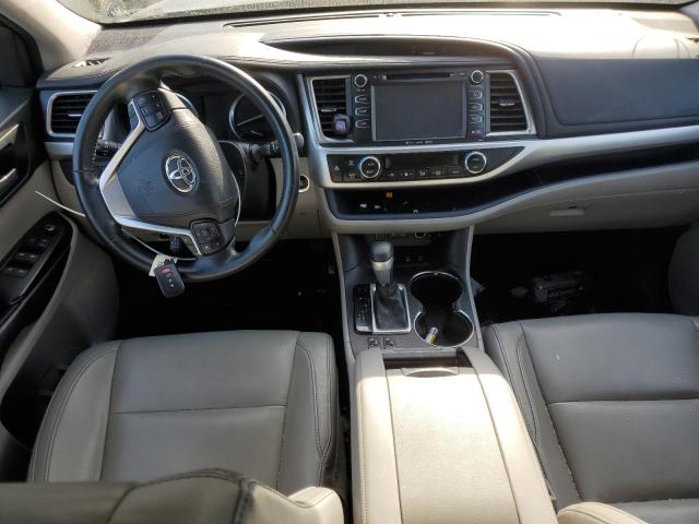 Photo 8 from auction – 2017 TOYOTA HIGHLANDER with VIN 5TDJZRFH6HS442706